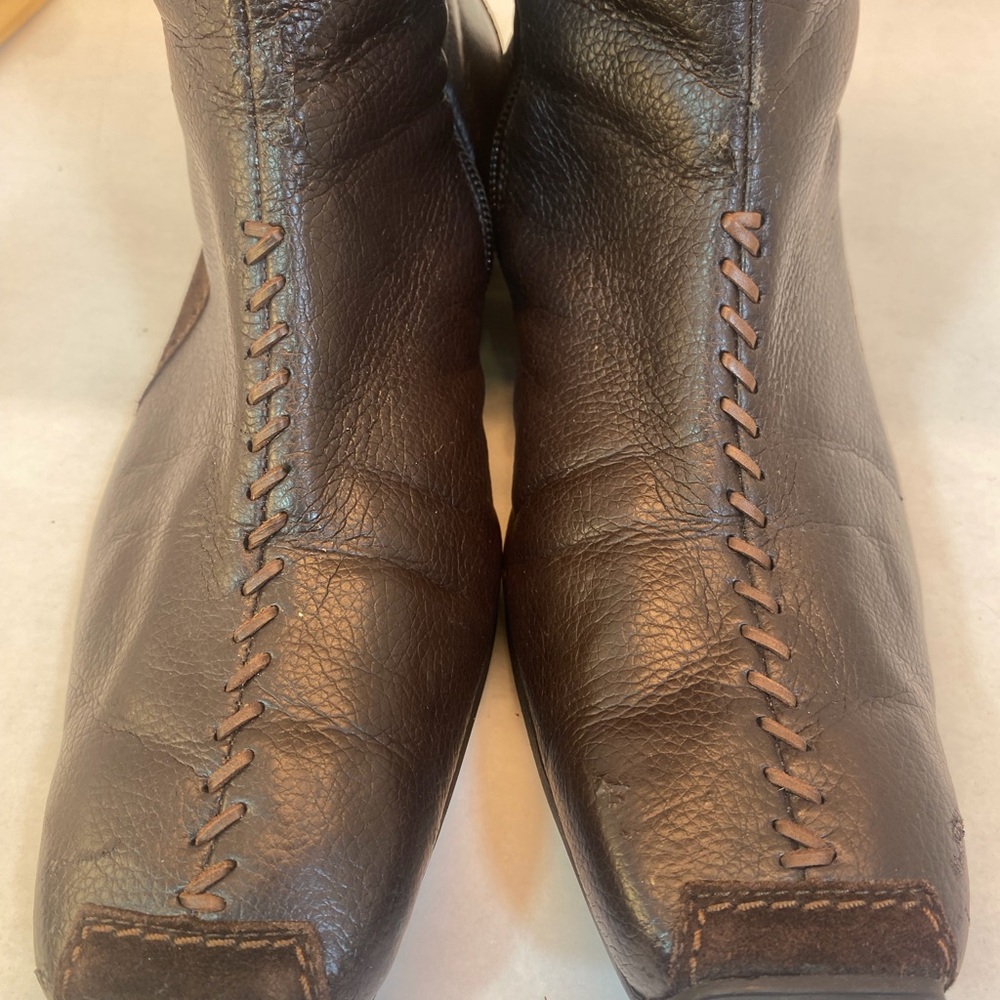 Elegant Brown Leather Women's Square Toe Boots Size 10 - Picture 3 of 12